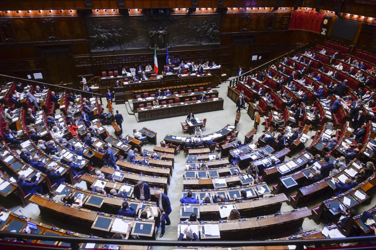 Legge elettorale, ok della Camera con 217 voti, il testo va al Senato