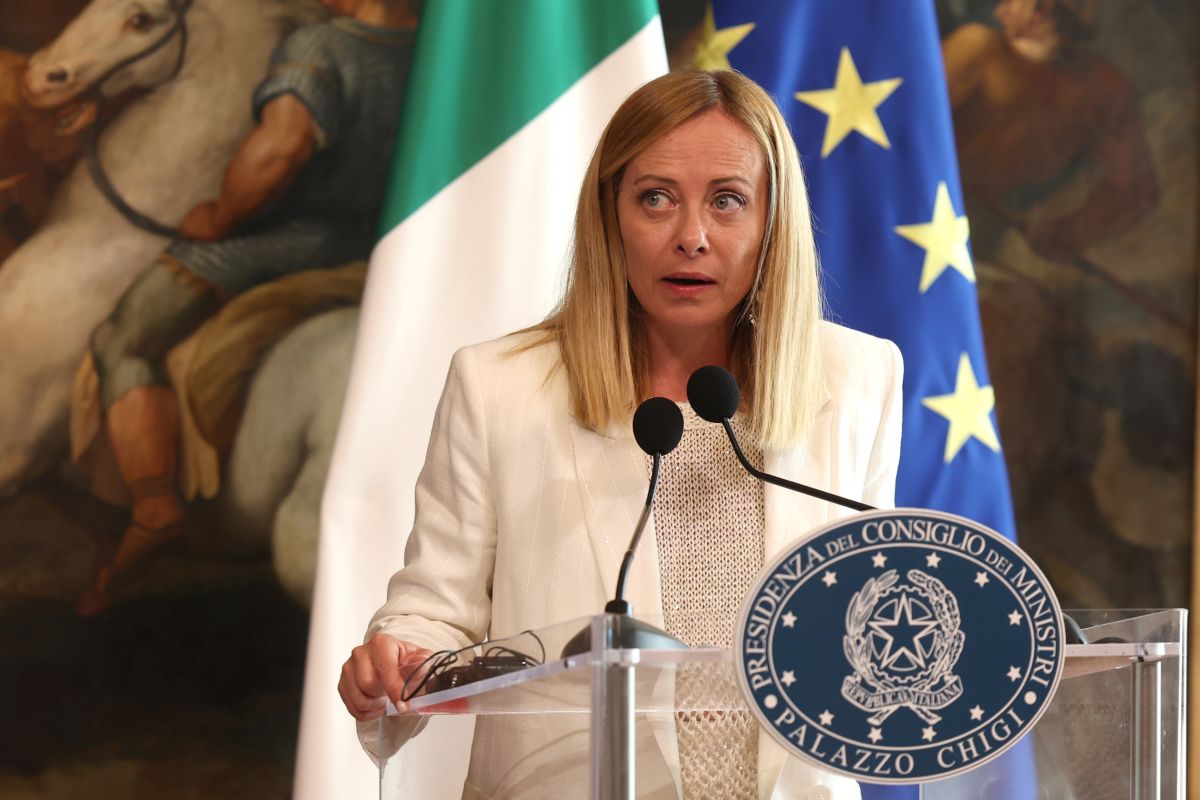 Meloni “Tolleranza zero per chi vuole trasformare le piazze in zone franche”