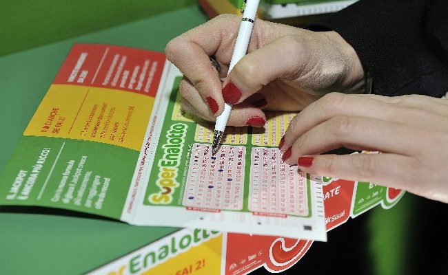 SuperEnalotto, Catania ad un passo dal “6”: centrato un “5” da oltre 26mila euro