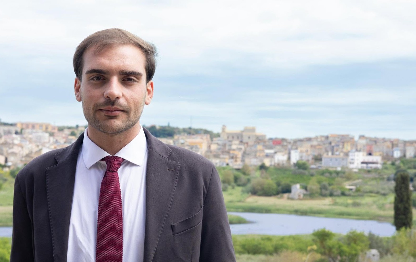 Serradifalco. Il presidente del consiglio Daniele Territo segnala: “persistenti esalazioni maleodoranti provenienti dall’area della Riserva Lago Soprano”