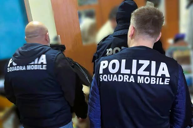 Atti persecutori, danneggiamento e droga: tre arresti tra Caltanissetta e Gela