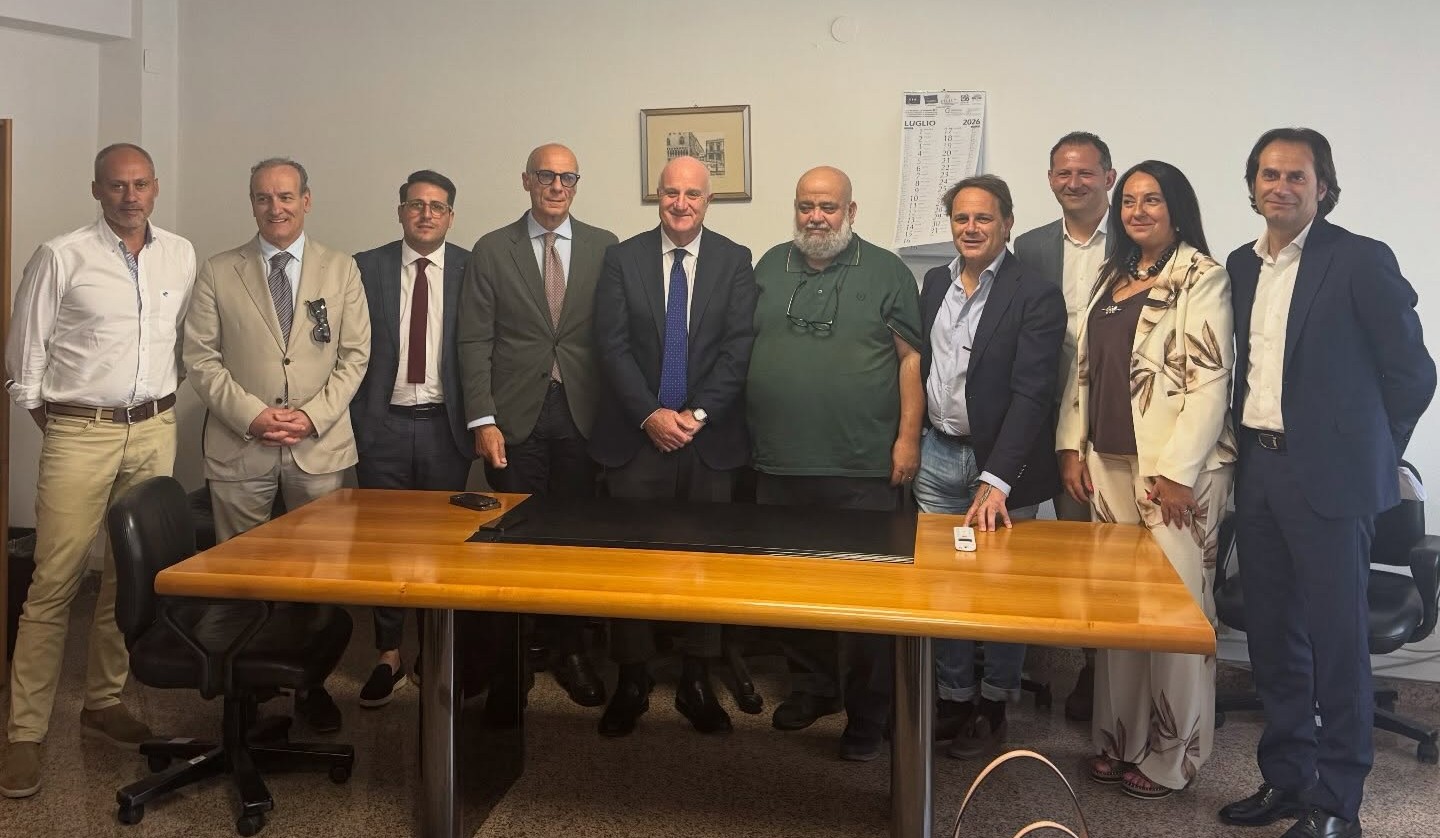 Delegazione di sindaci del Libero Consorzio di Caltanissetta ricevuti alla Regione dall’assessore alla Sanità Marcello Caruso