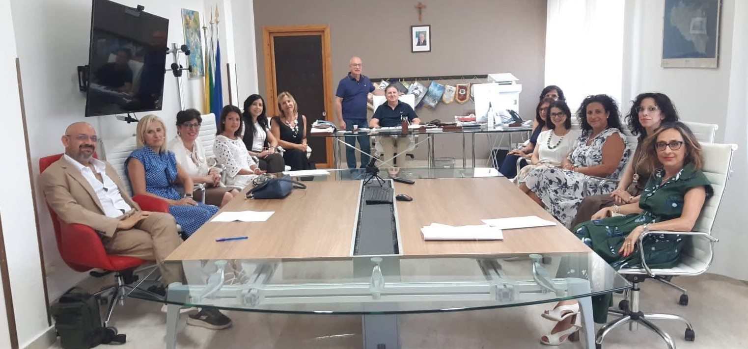 Caltanissetta. All’Asp prende il via il servizio di Psicologia delle Cure Primarie: firmati i contratti con 10 psicologi