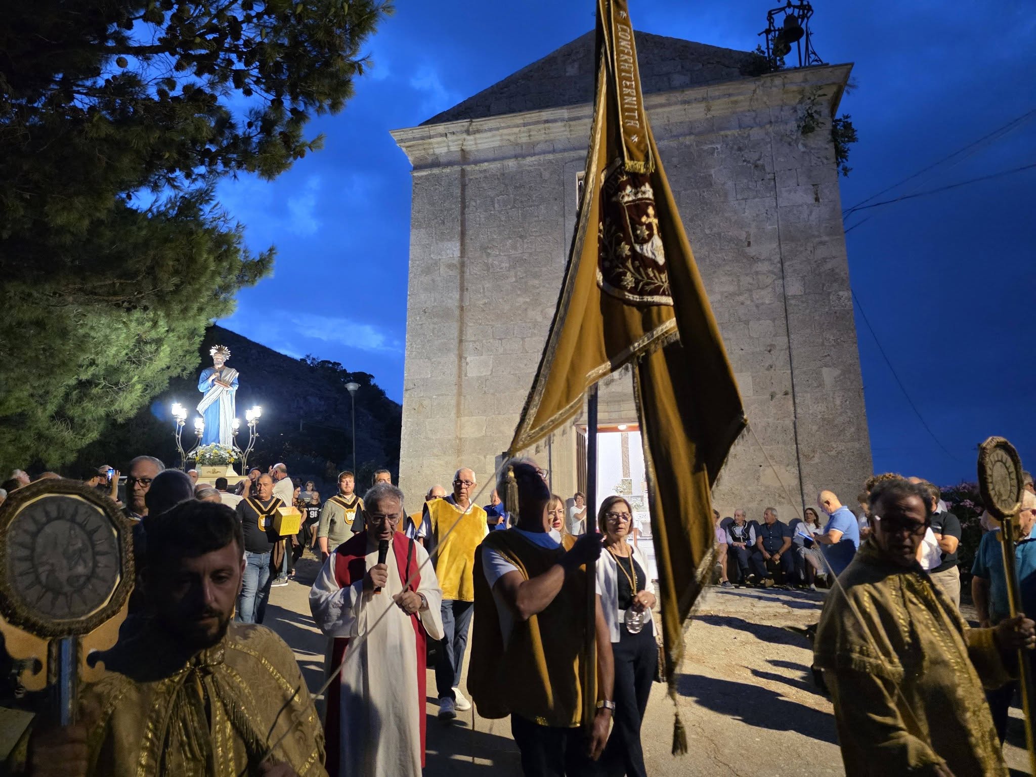 Mussomeli, al Borgo Polizzello partecipata la festa di San Pietro con messa e processione. Serata allietata con musica e balli.