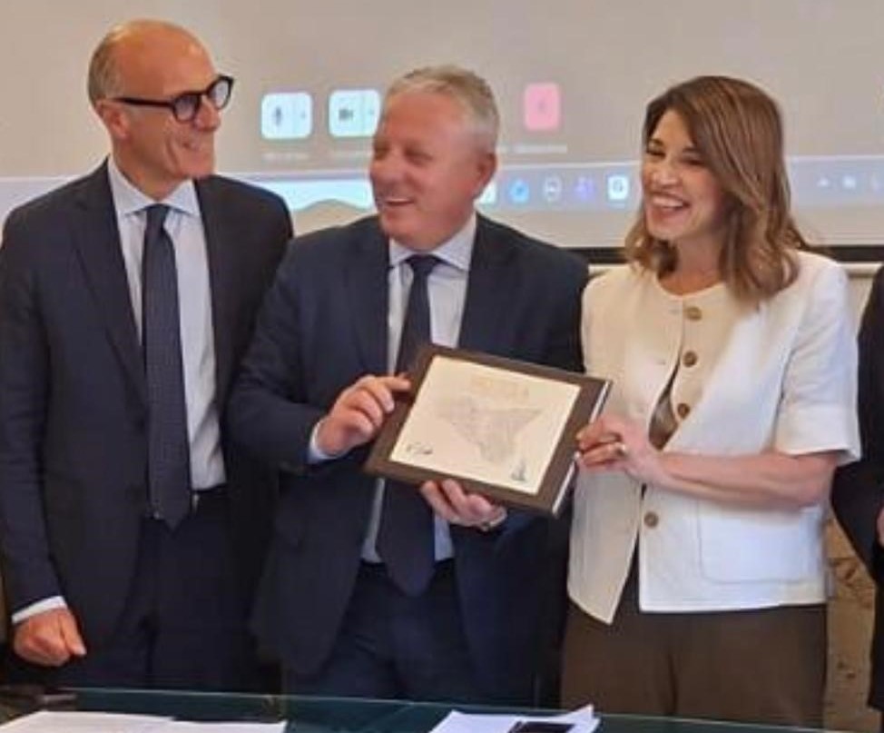 Caltanissetta. Il Sindaco Tesauro incontra l’Assessore Regionale Ingala: confronto proficuo sui temi chiave di Comuni ed Enti Locali