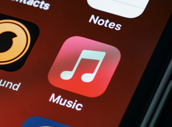 Attacco hacker su YouTube e Apple Music, colpite decine di artisti