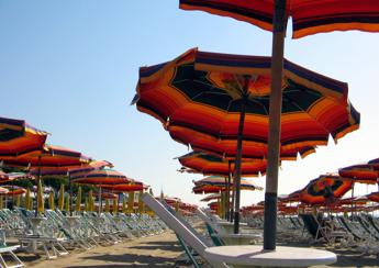 Borsa frigo in spiaggia? Il divieto di introdurre cibo è illegittimo