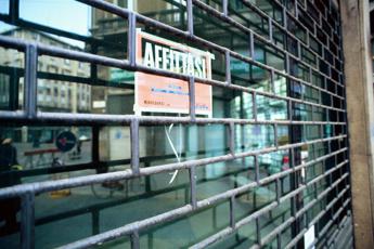 Casa, SoloAffitti: si incrina il mito della rendita facile con affitti brevi, 1 proprietario su 4 passa al residenziale