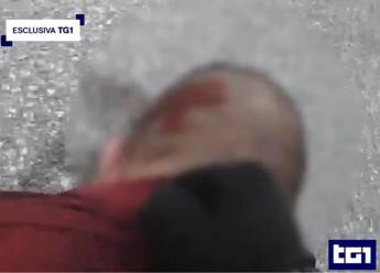 Caso Fakir, Tg1: fotogramma da bodycam poliziotto mostra ferita sulla nuca