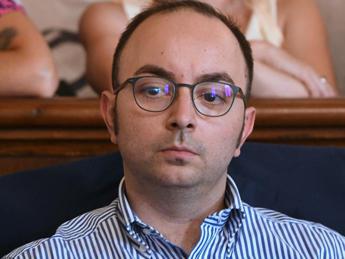 Caso Roggero, capogruppo Pd di Piacenza lo difende e rischia il posto: pronto a seguire indicazioni partito
