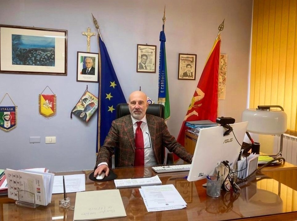 San Cataldo. L’Istituto scolastico “Carducci” partecipa con commozione al dolore della famiglia Marchì per la tragica scomparsa di Alessandro