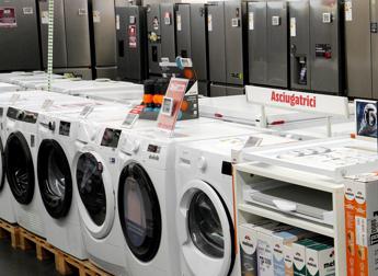 Elettrodomestici, arriva il diritto alla riparazione: i nuovi obblighi per i produttori