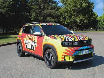 FIAT Grande Panda protagonista del Jova Summer Party 2026