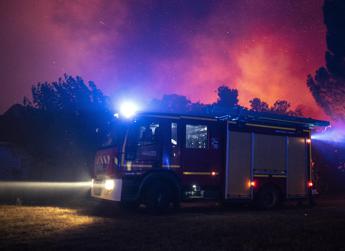 Incendi devastano Francia e Spagna, oltre 200mila evacuati