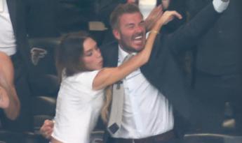 Inghilterra segna e Victoria Beckham questa volta… esulta