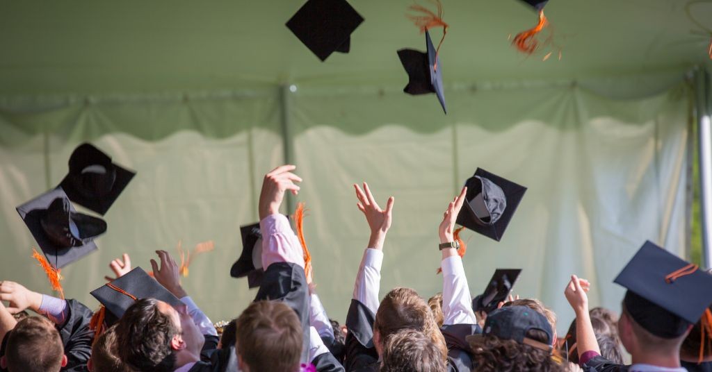 Studenti con disabilità, è tempo di superare la distinzione tra diploma e attestato: una proposta di riforma del sistema di certificazione finale