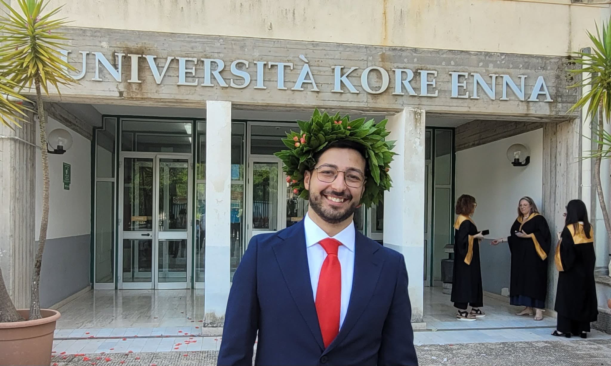 Volontario CRI si laurea con 110 e lode: tesi dedicata alla Croce Rossa di Caltanissetta