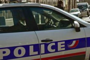 Parigi, tre donne aggredite con un coltello: fermato un uomo