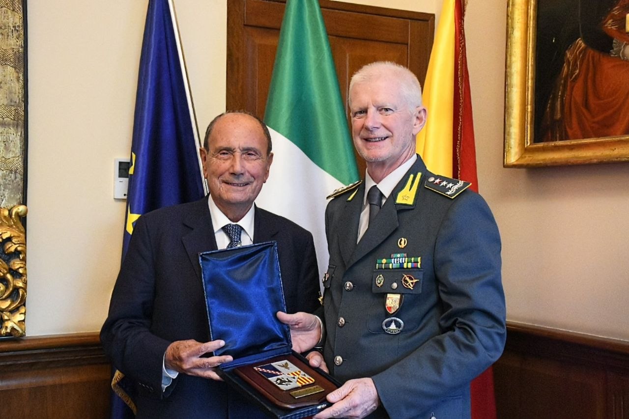 Sicilia. Palazzo d’Orléans, Schifani riceve il comandante interregionale della Guardia di Finanza