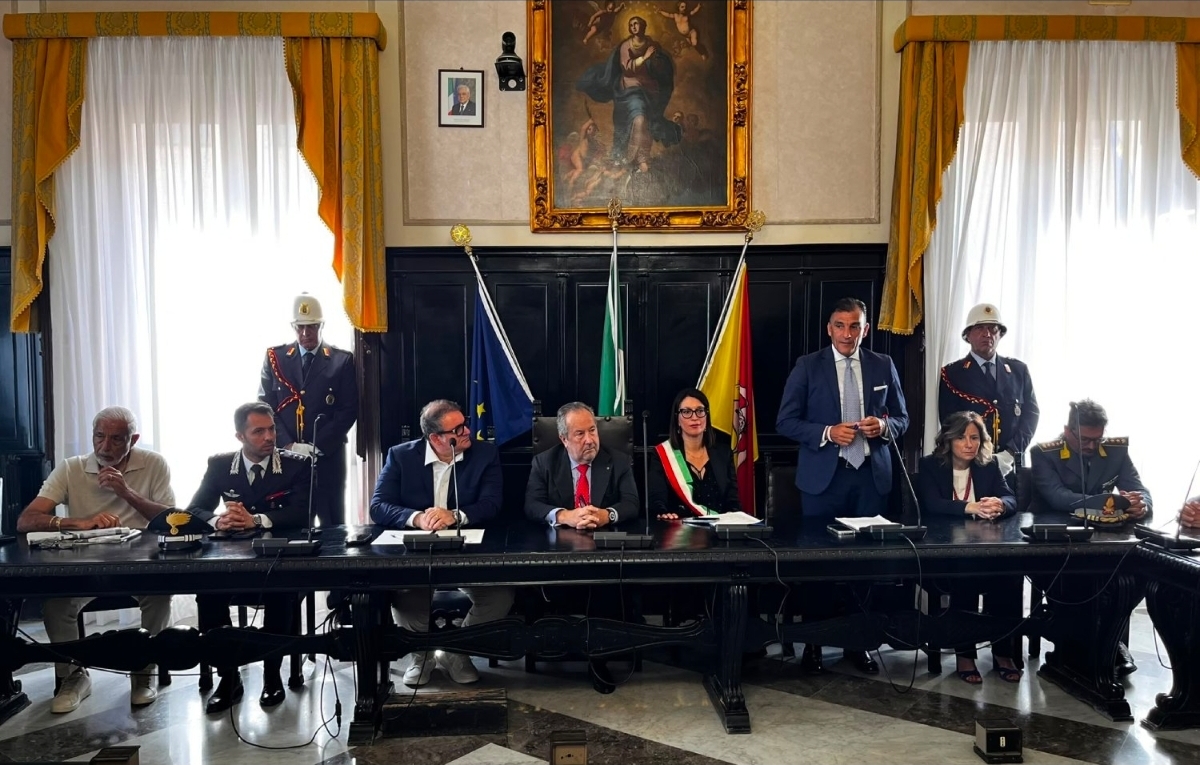 Racket ed estorsioni, istituzioni unite a Carini. Tamajo: «Nessuno deve sentirsi solo. Legalità indispensabile per lo sviluppo»