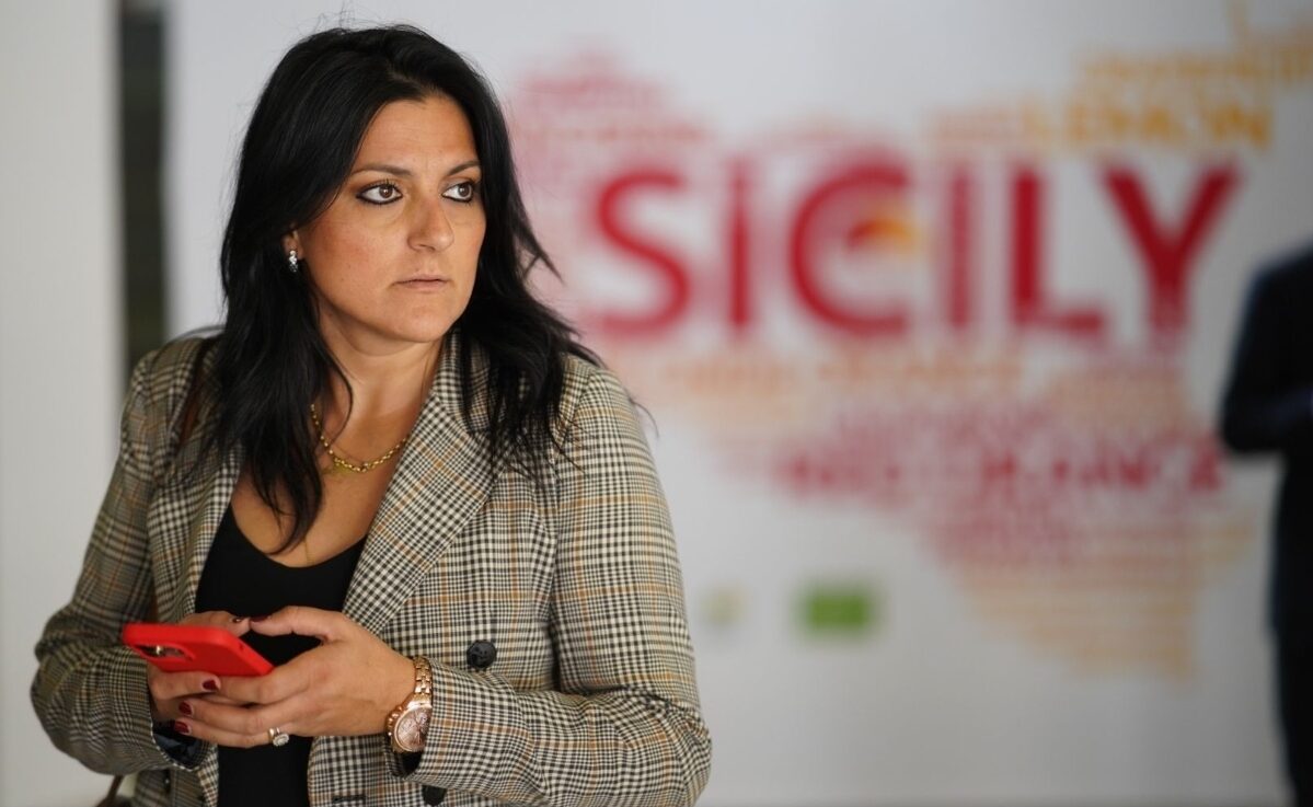 Cenere vulcanica e stop voli, Marano: “Subito un piano per gestire impatto fenomeni eruttivi Etna su trasporto aereo e ridurre i disagi”