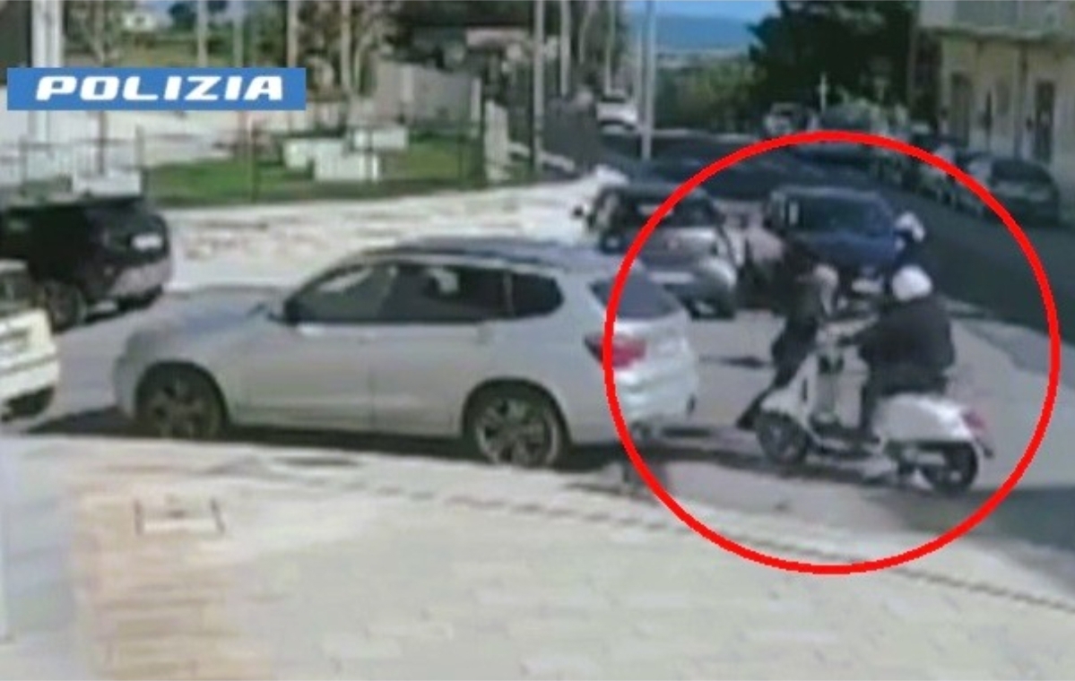 Rapina a un gioielliere a Gela, individuata una complice: recuperati dalla Polizia un chilo e quattrocento grammi di monili