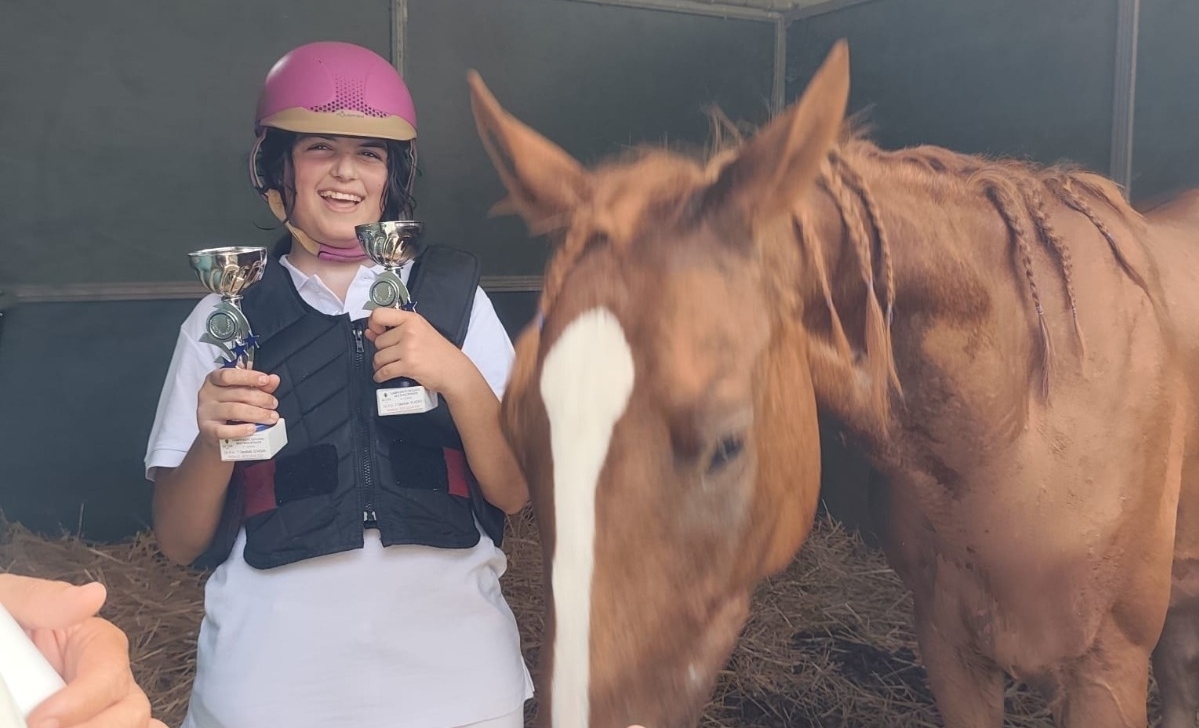 Caltanissetta. Equitazione, brilla la giovane Rachele Mosca: doppia vittoria al Campionato Siciliano Multidisciplinare