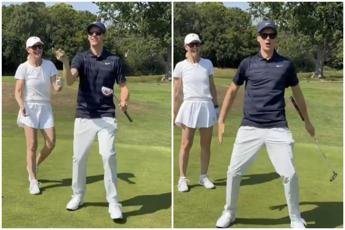 Sinner, buca a golf ed esultanza… alla Ronaldo