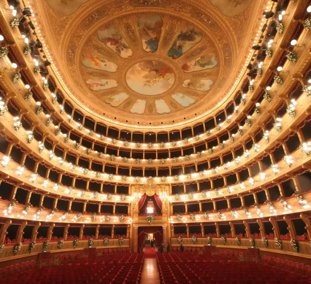 Palermo, un biglietto unico d’ingresso per Teatro Massimo, Palazzo Branciforte e Villa Zito