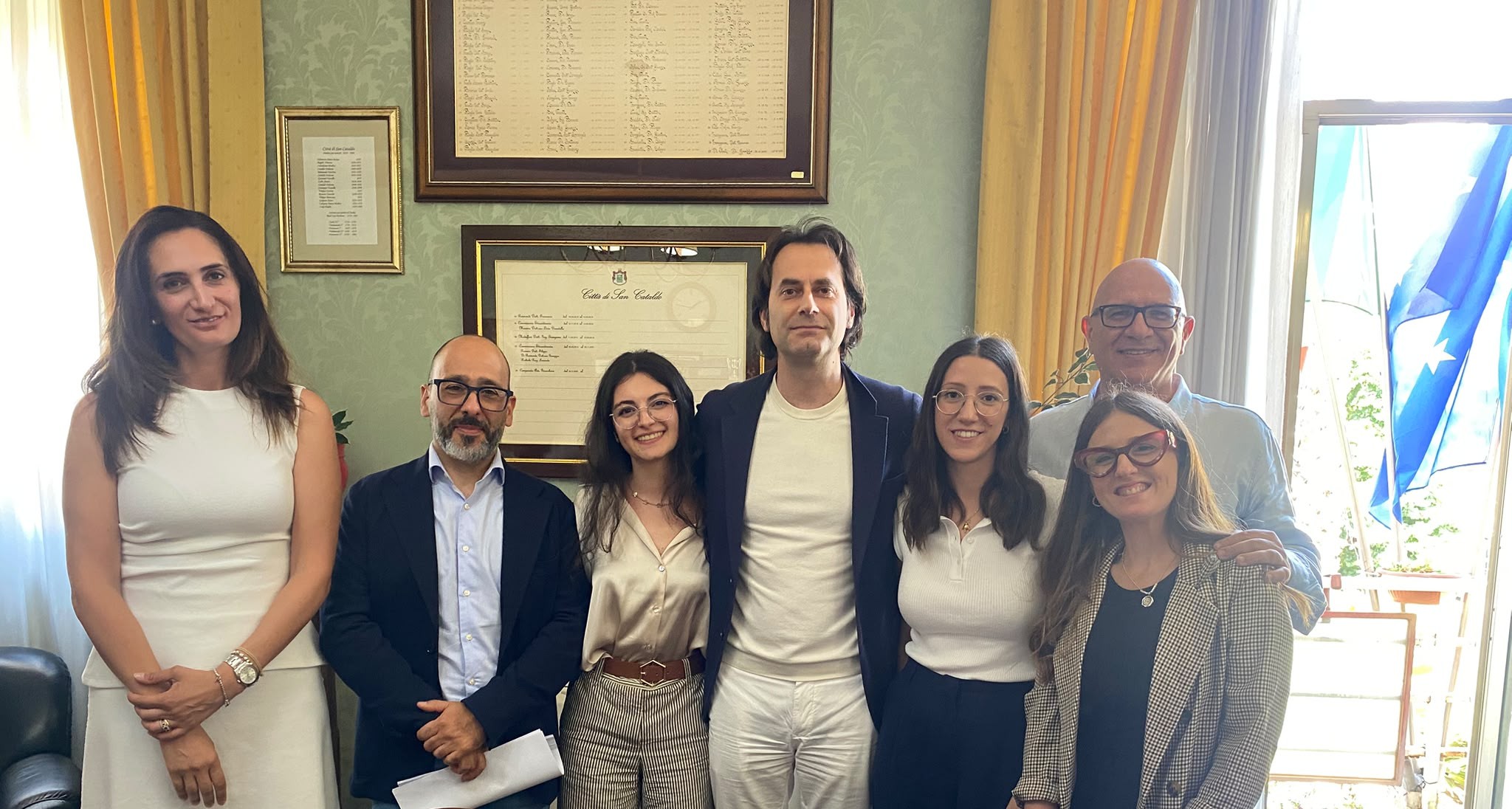 San Cataldo. Sottoscritti i contratti finanziati dal Ministero del Lavoro per migliorare l’efficienza dell’Ambito territoriale sociale