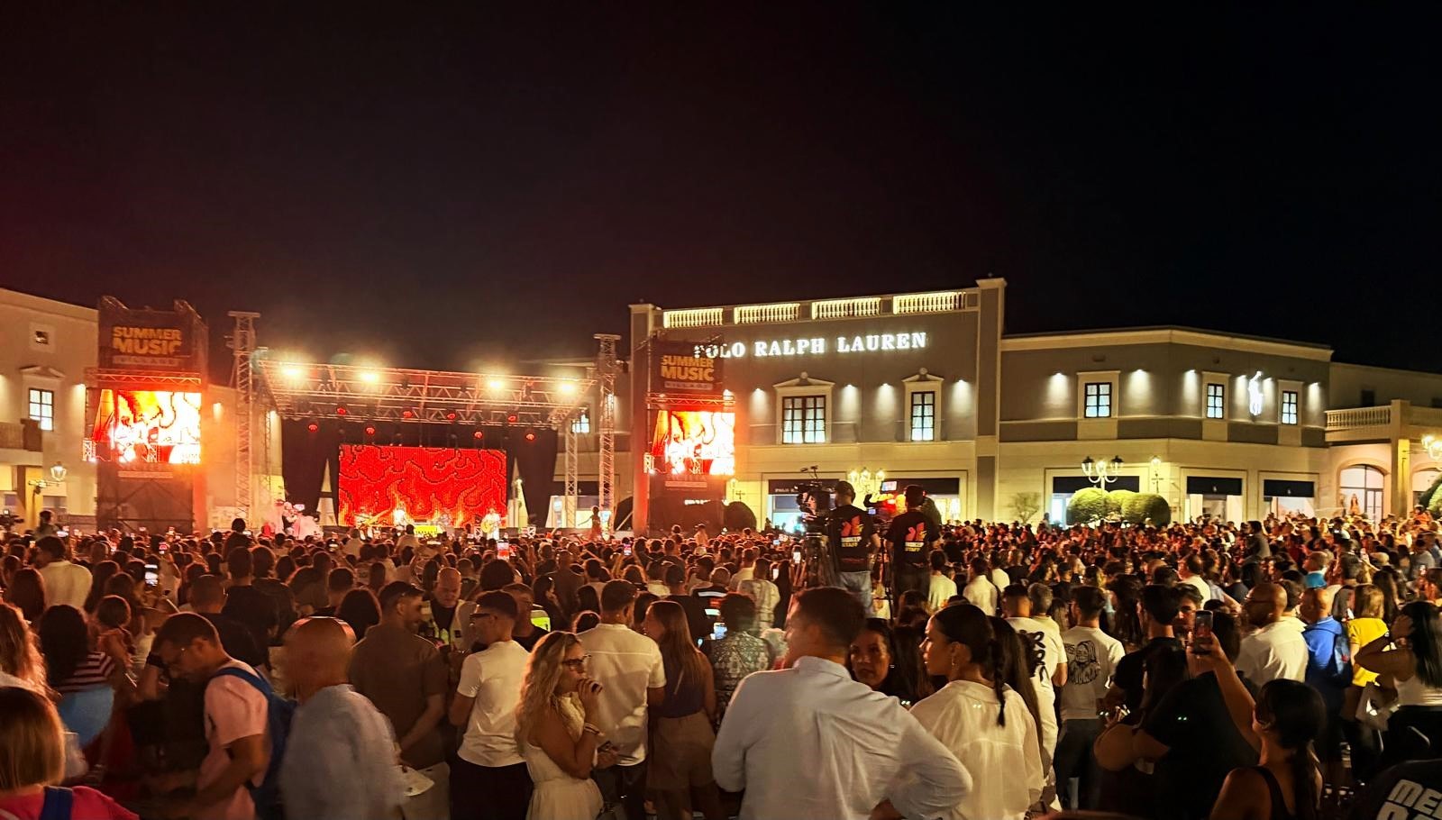 Sicilia Outlet Village, Migliaia di fan per Samurai Jay: sabato 18 luglio arriva Fedez