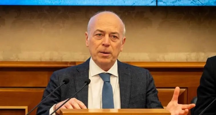 Il senatore Pietro Lorefice (M5S): “Inaccettabile che Governo regionale e nazionale abbiano disertato  Consiglio Comunale sulla discarica di Timpazzo”
