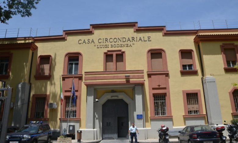 Enna, il SAPPE: “Dopo la rivolta si costringono i poliziotti a lavorare tra le macerie”