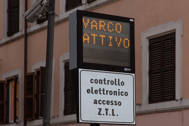 Riesi. Fino al 15 settembre operativi i varchi elettronici della Zona a traffico limitato in via Rossini e Vittorio Emanuele