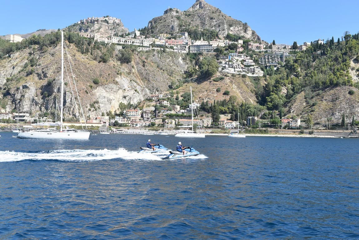 Proseguono i servizi di controllo della Polizia di Stato a bordo di acquascooter