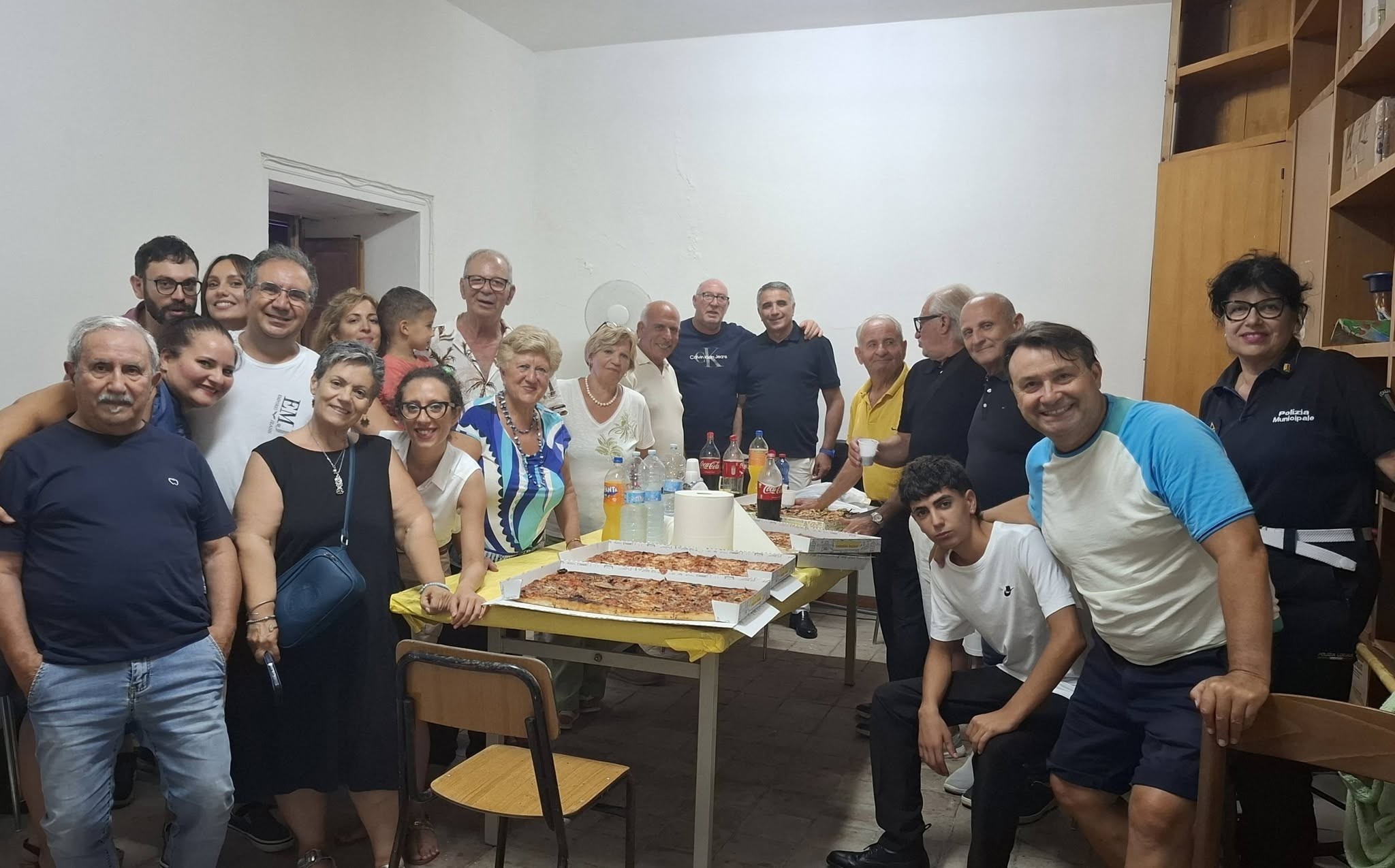 Riesi. Gran successo per la compagnia teatrale Angelo Musco ad Acquaviva con la commedia “Cu Siti, Chi Vuliti, Li Purtastivu Li Sordi..?”