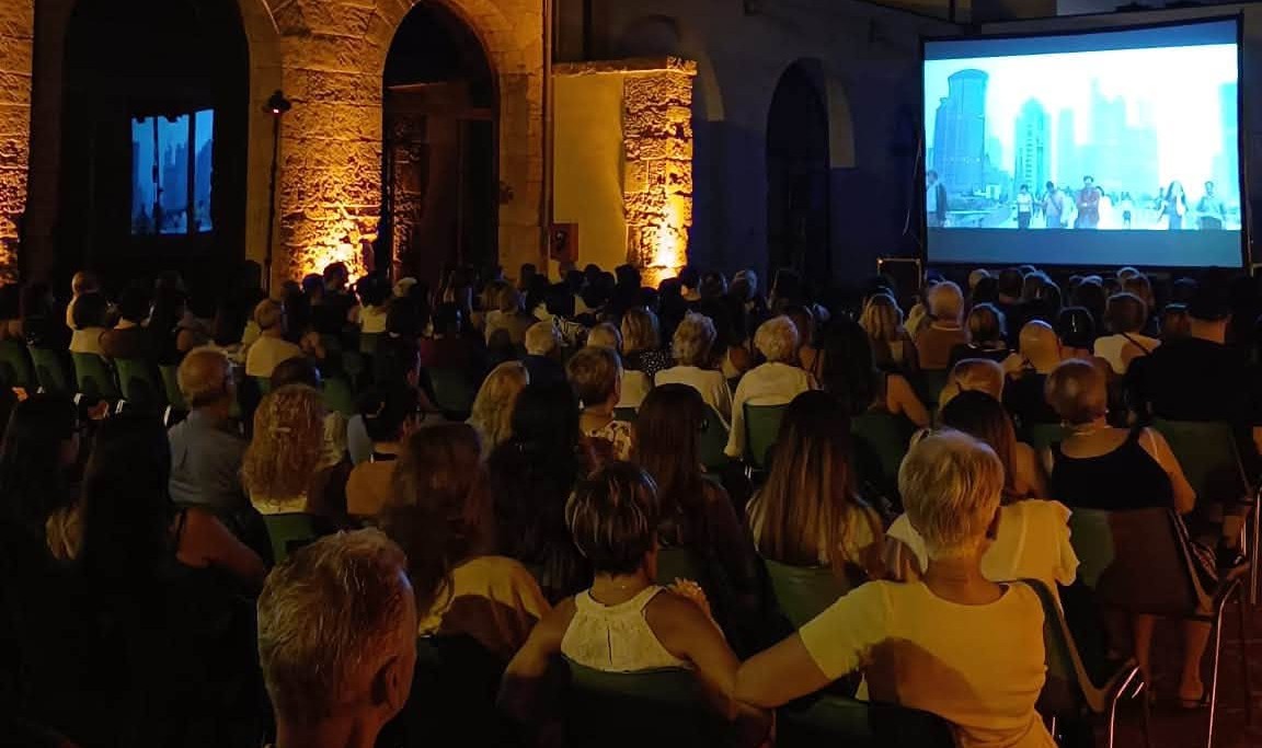 Caltanissetta. Il 20 agosto penultimo appuntamento con il “Cl Cinema Fest” con il film “(500) giorni insieme”