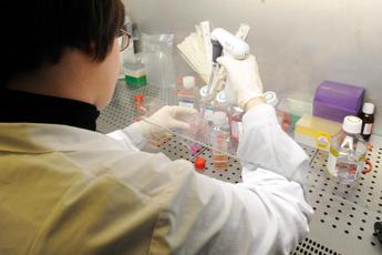  Vaccini: Sicilia corre ai ripari, Asp accelerano