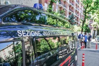 Cadaveri in stato di decomposizione trovati in casa a Portici: sono zia e nipote, indagini in corso