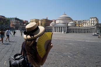 Caldo non molla l’Italia, anche oggi 19 città in allerta. Copernicus: “Giugno e luglio da record”