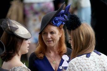 Dove è finita Sarah Ferguson? Secondo un esperto reale ha trascorso l’estate nella dimora del suo ex fidanzato in Svizzera