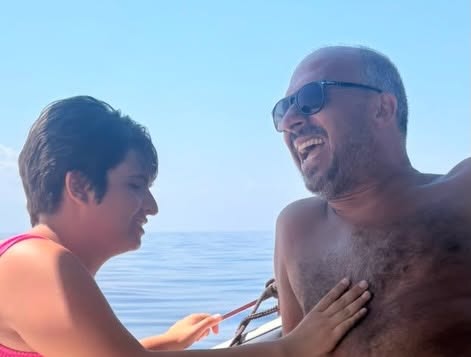 Autismo, Faraone su insulti social a figlia: “Non dobbiamo vergognarci, non ci chiuderanno in casa”