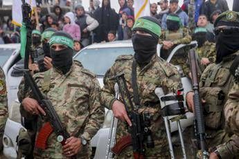 Gaza, Hamas ‘celebra’ 15enne ucciso in combattimento: “Ha piazzato esplosivi e sparato con lanciarazzi anticarro”