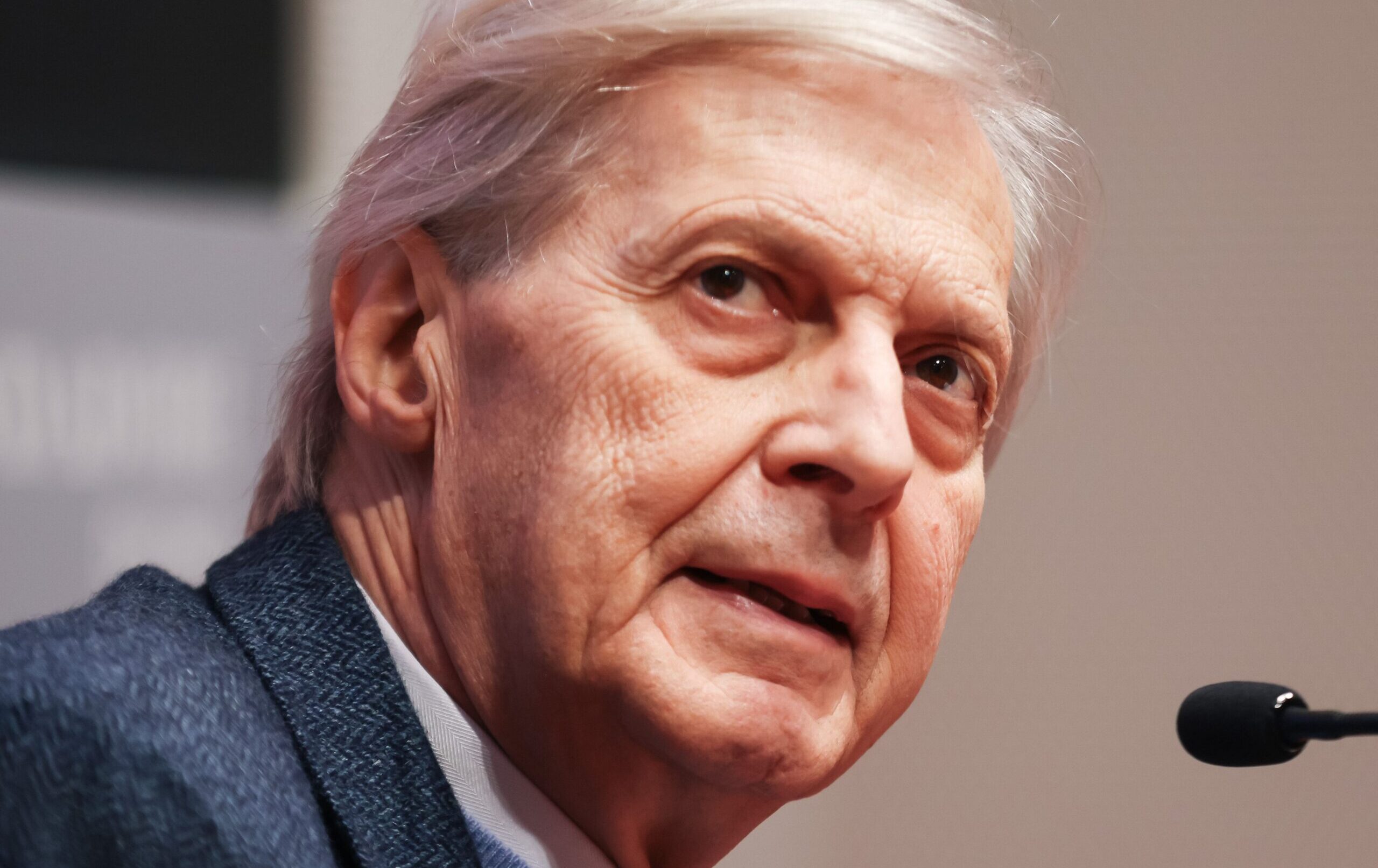 Messina, Sgarbi: “Mi sembra un furto senza senso, opere di Antonello invendibili”