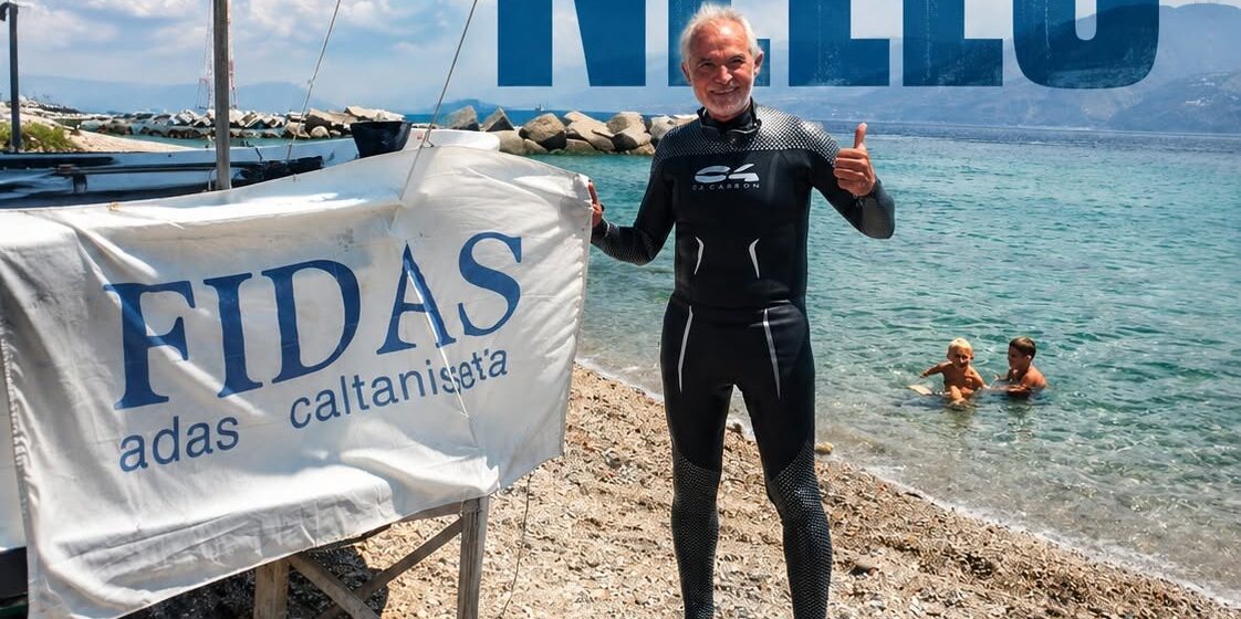 Caltanissetta, a 80 anni completa la sua 14ª Traversata dello Stretto di Messina: Nello Ambra, un esempio di tenacia e solidarietà