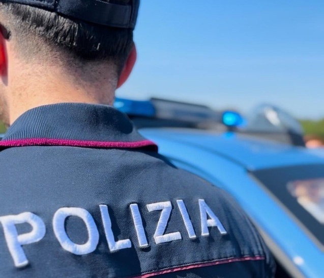 Gestivano spaccio in modalità “drive-in”, due arresti a Catania