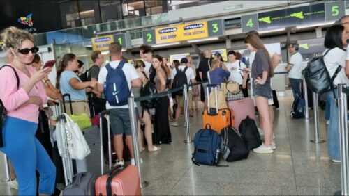 Etna, stop restrizioni su aeroporto Catania: ripresa attività di volo