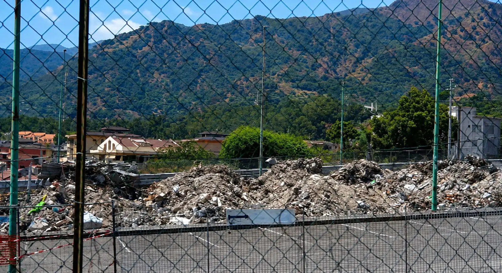 Crollo a Messina, al via gli accertamenti del Dna per l’identificazione delle vittime