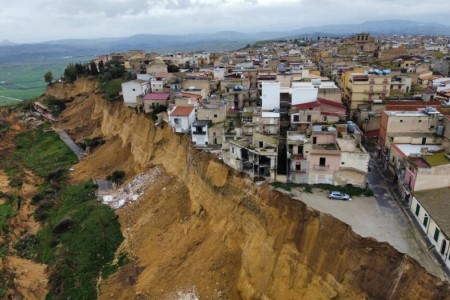 Niscemi, al via i primi aiuti del Movimento 5 Stelle alle famiglie
