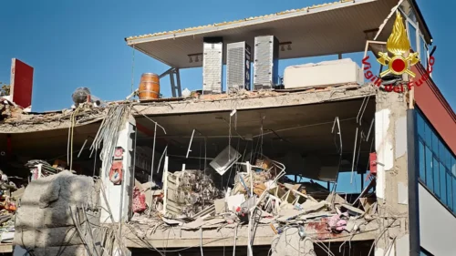 Messina, crollo palazzina: proseguono le ricerche dei tre dispersi